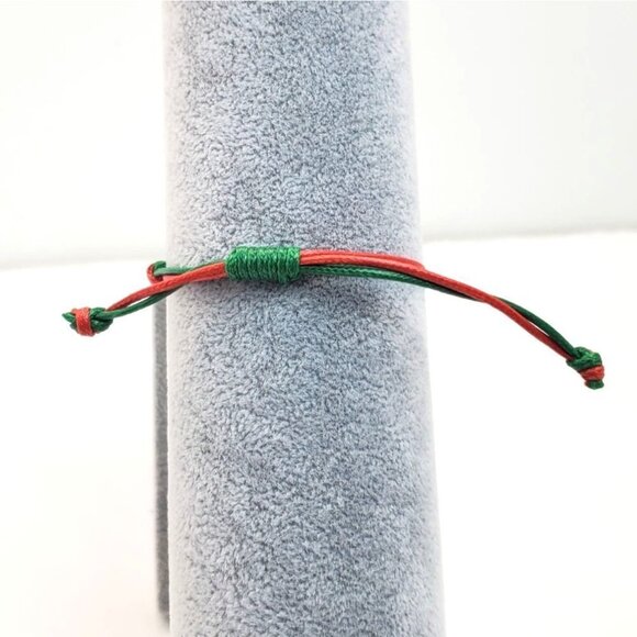 Snowflake Charm Braided Bead Glow in Dark Bracelet - Picture 4 of 4